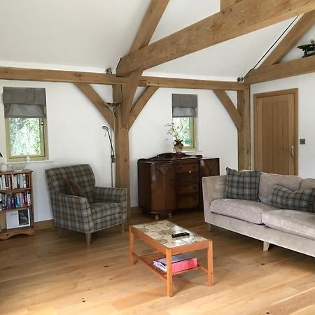 טוויסטוק Oak Lodge מראה חיצוני תמונה